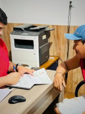 O Instituto de Desenvolvimento Agropecuário e Florestal Sustentável do Estado do Amazonas (Idam) deu início, nesta segunda-feira (27), ao recebimento de inscrições de produtores rurais e agricultores familiares de Anori (distante 195 quilômetros de Manaus) para o Programa de Aquisição de Alimentos (PAA). A ação ocorre até o dia 7 de fevereiro na Unidade Local (UnLoc) do órgão no município.